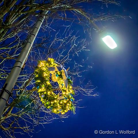 Streetlight Holiday Wreath_48067-9.jpg - Photographed at Smiths Falls, Ontario, Canada.